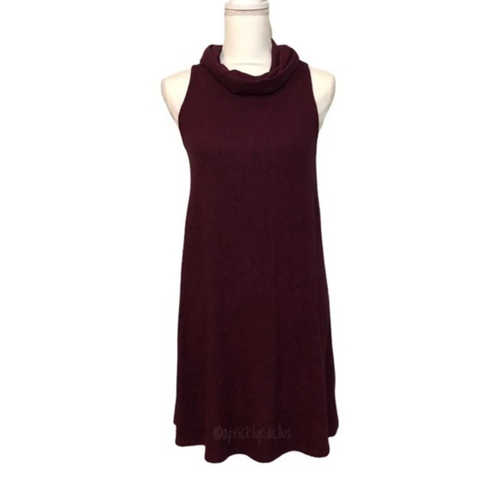 CLEARANCE NWOT EXPRESS Burgundy Turtleneck Shift Dress New